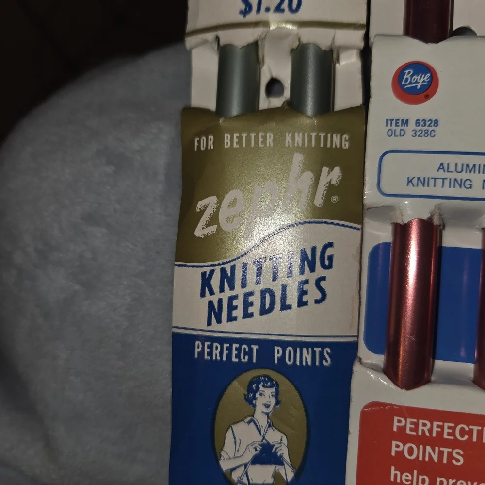 Zephr & Boye Hooker Knitting Needles Set in Red and Gray Size 14 ,15